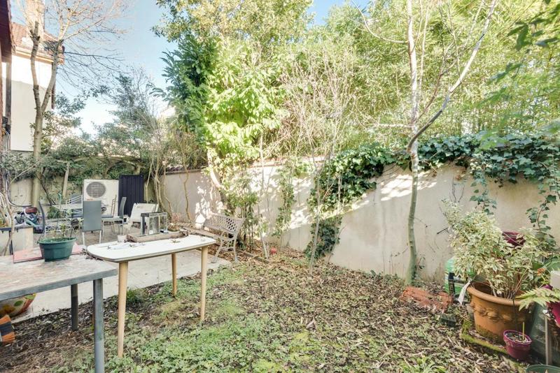 Maison - 225 m² - 7 pièces