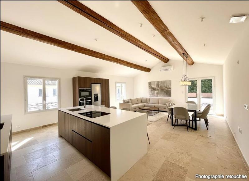 Appartement - 84 m² - 3 pièces