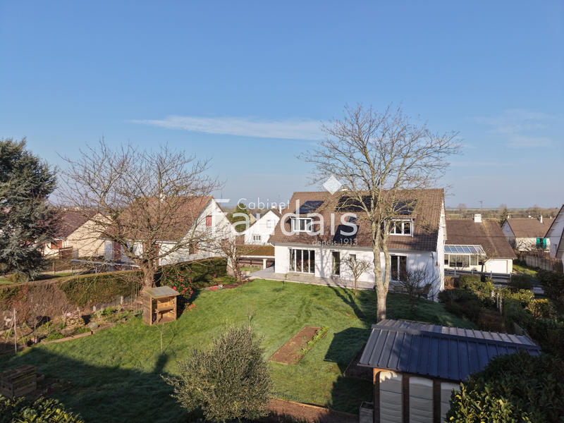 Maison - 236 m² - 8 pièces