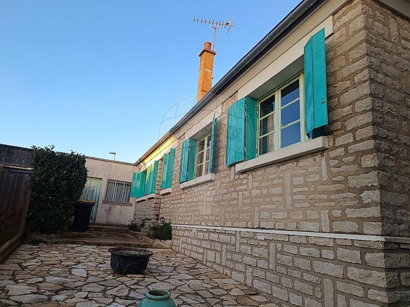 Maison - 80 m² - 4 pièces