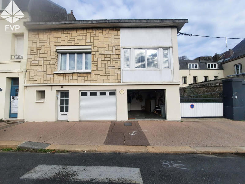 Maison - 90 m² - 6 pièces