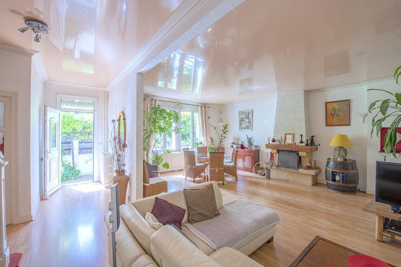 Maison - 138 m² - 6 pièces