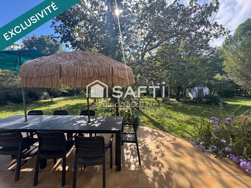 Maison - 212 m² - 8 pièces