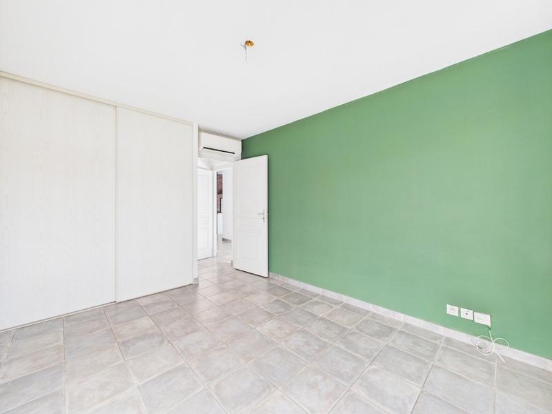 Appartement - 111 m² - 4 pièces