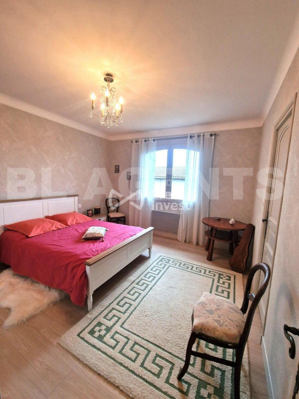 Maison - 175 m² - 6 pièces