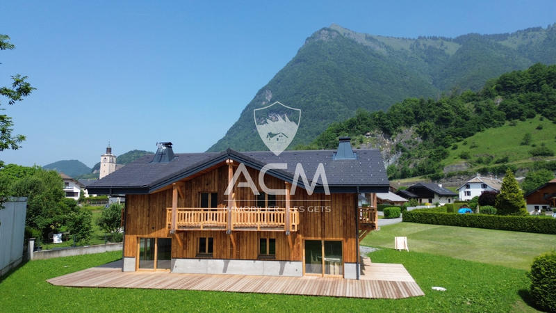 Appartement - 109 m² - 4 pièces