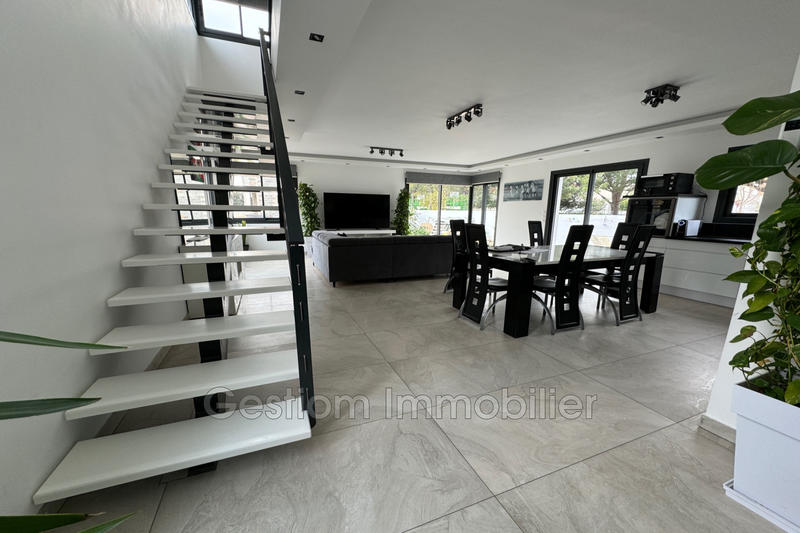 Villa - 138 m² - 5 pièces