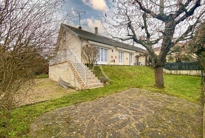 Maison - 140 m² - 6 pièces