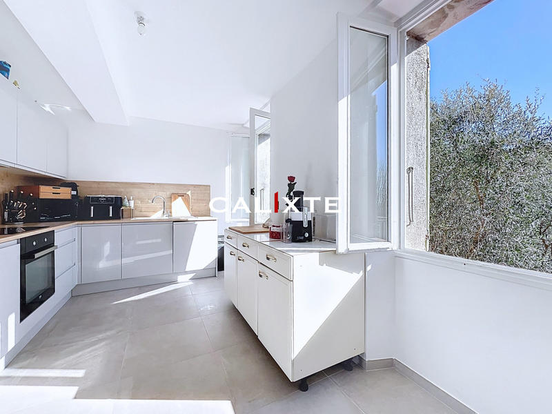 Appartement - 83 m² - 4 pièces