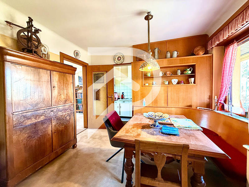 Maison - 182 m² - 7 pièces