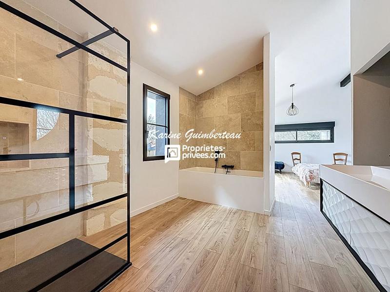 Loft - 215 m² - 6 pièces