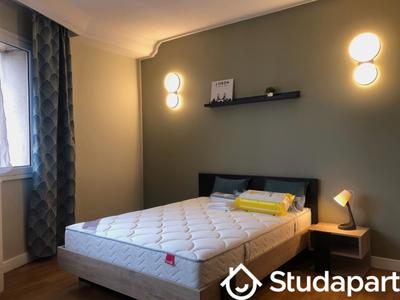 Chambre - 14 m² - 1 pièce