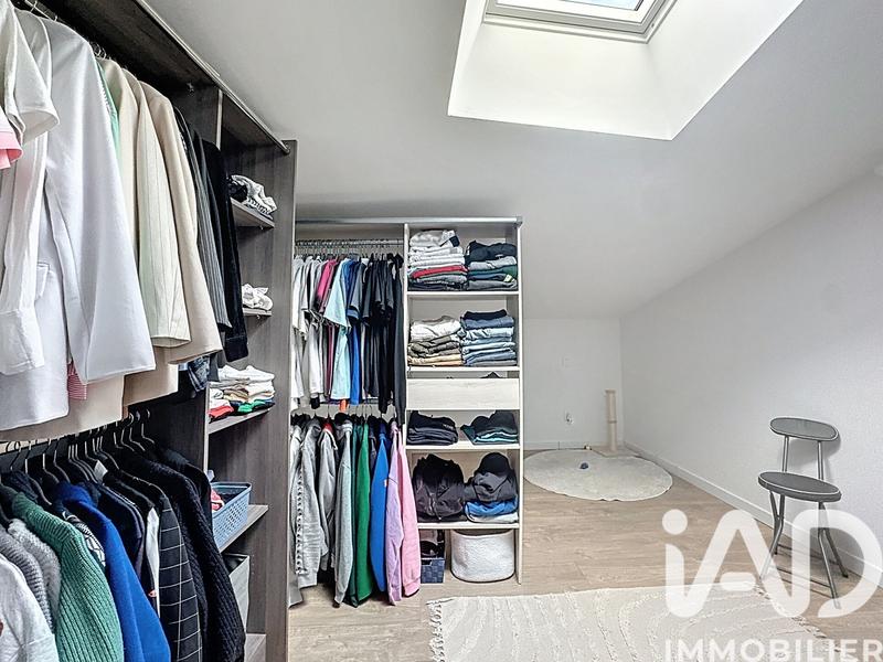 Maison - 227 m² - 8 pièces