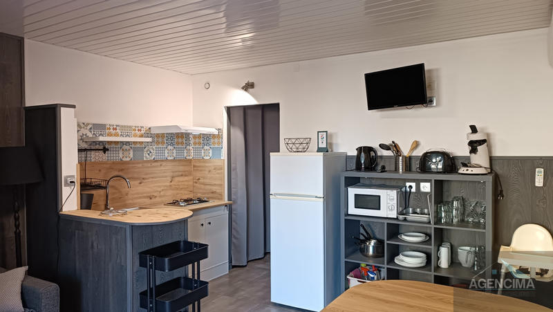 Maison - 319 m² - 20 pièces