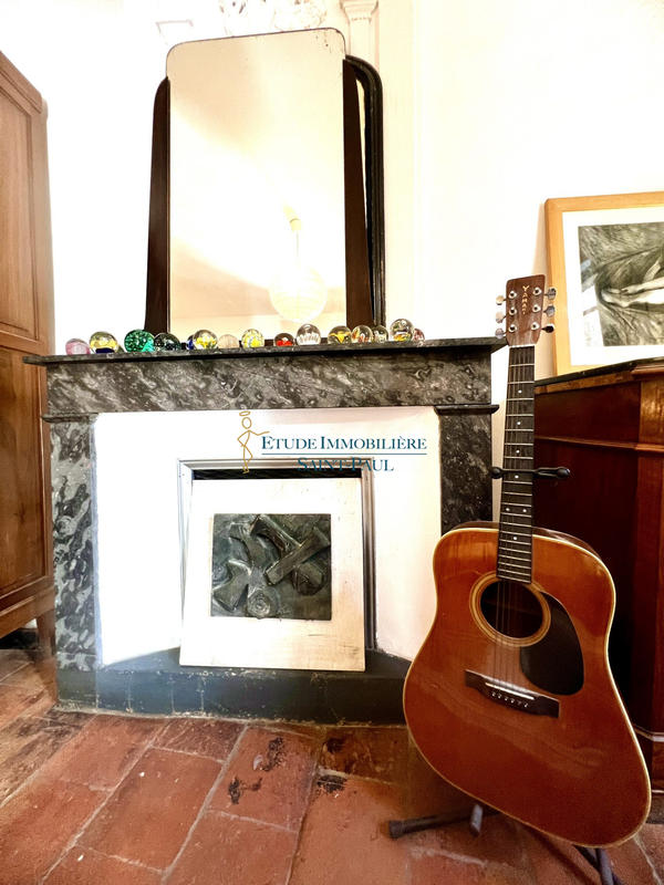 Maison - 220 m² - 10 pièces