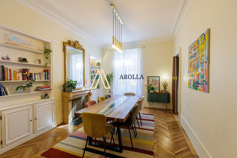 Appartement - 111 m² - 4 pièces