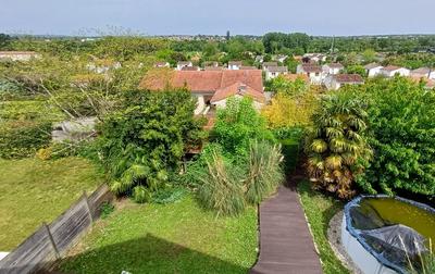 Maison de ville - 200 m² - 9 pièces