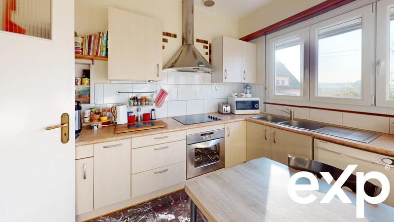 Maison - 210 m² - 7 pièces