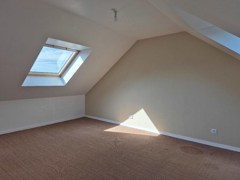 Maison - 210 m² - 8 pièces