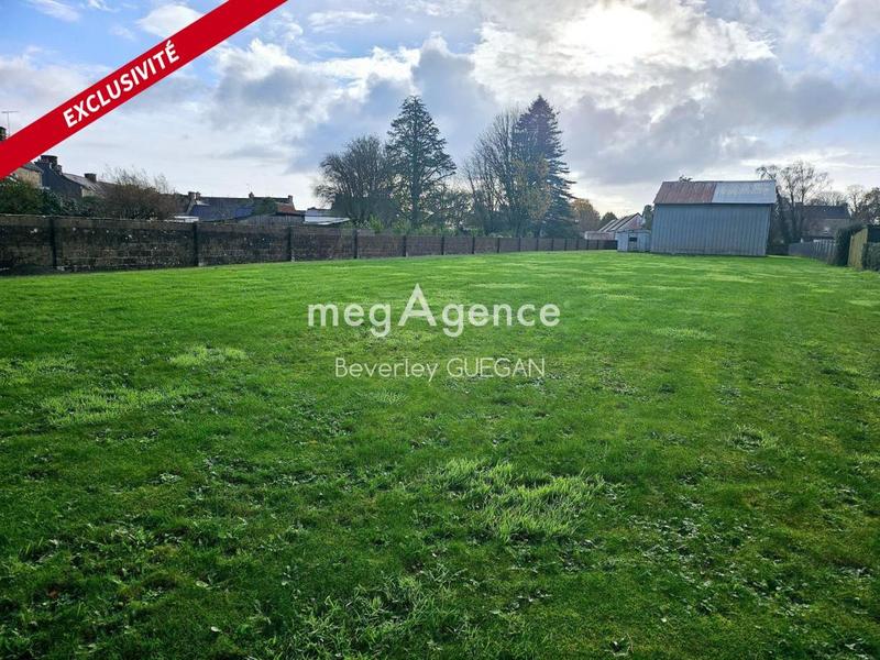 Terrain constructible - 1 809 m²