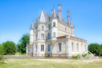 Château - 843 m² - 16 pièces