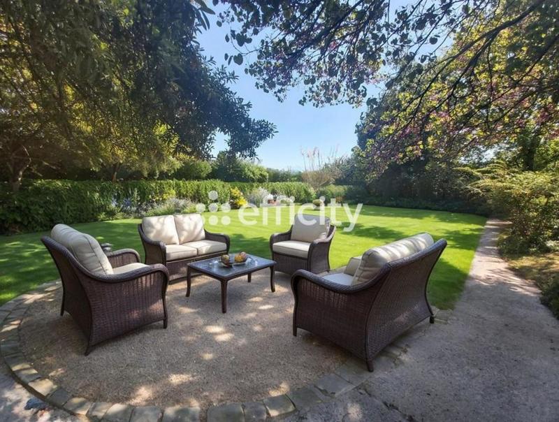 Maison - 190 m² - 6 pièces