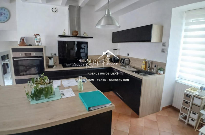 Maison ancienne - 166 m² - 7 pièces