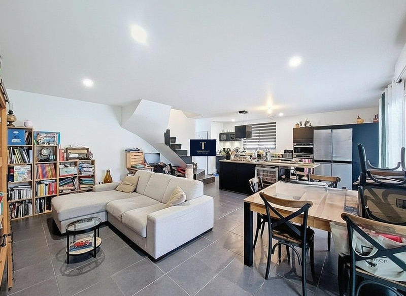 Maison contemporaine - 101 m² - 5 pièces