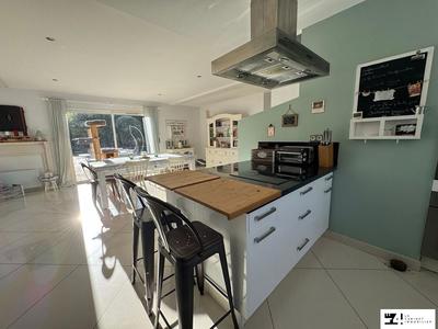 Maison contemporaine - 136 m² - 5 pièces