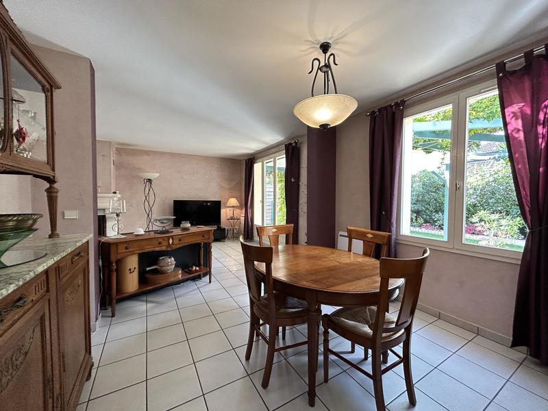 Maison - 142 m² - 6 pièces