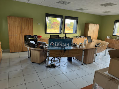 Bureau - 228 m²