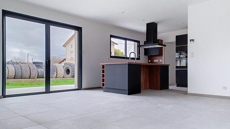 Maison - 98 m² - 4 pièces