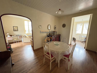 Maison - 104 m² - 4 pièces