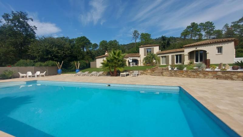 Villa - 187 m² - 5 pièces