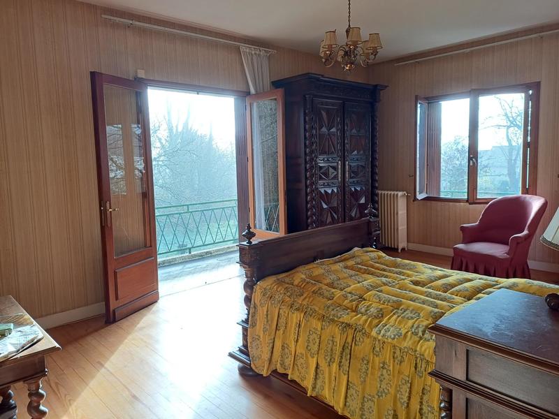 Maison - 206 m² - 6 pièces