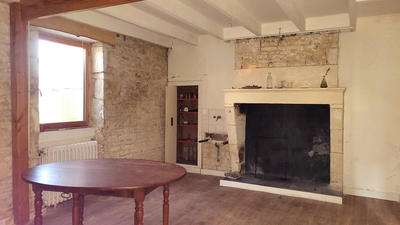 Maison - 243 m² - 8 pièces