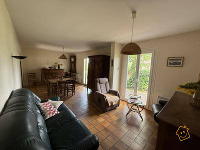 Maison traditionnelle - 142 m² - 7 pièces