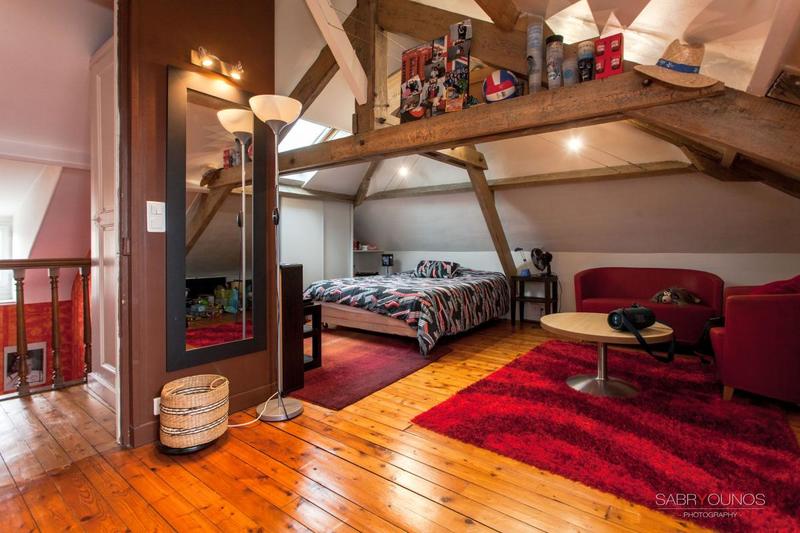 Maison - 210 m² - 8 pièces