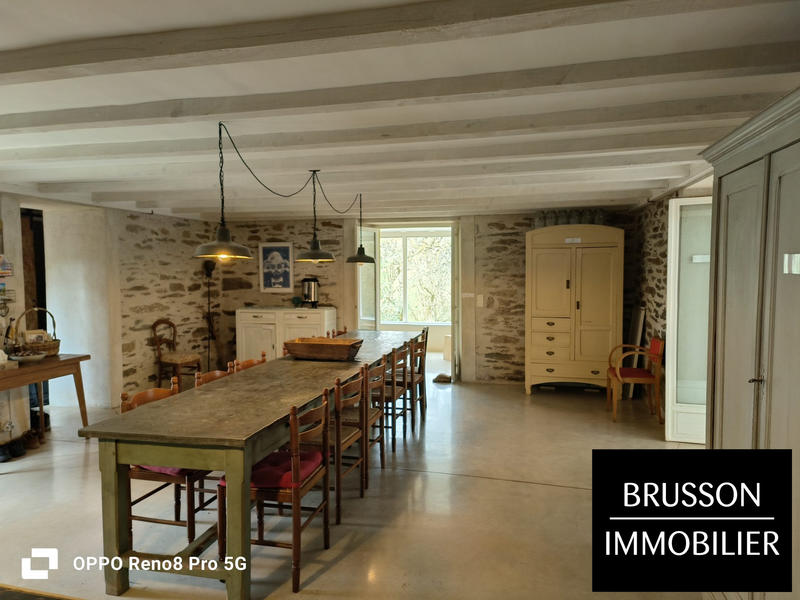 Maison - 440 m² - 8 pièces