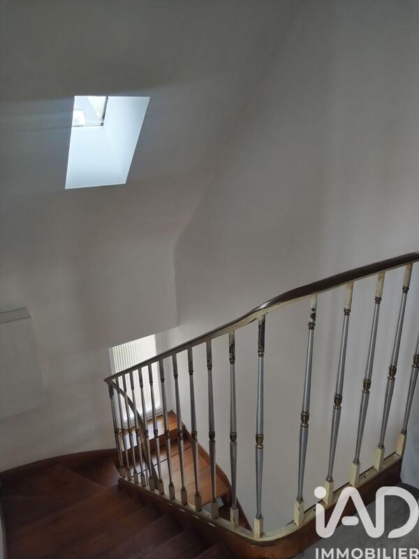 Maison - 160 m² - 8 pièces