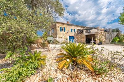 Maison - 244 m² - 7 pièces