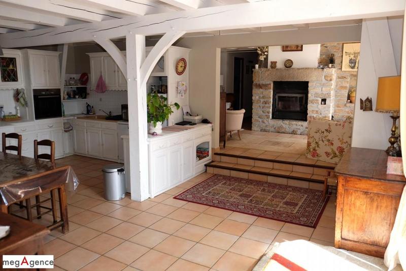 Maison en pierre - 212 m² - 7 pièces