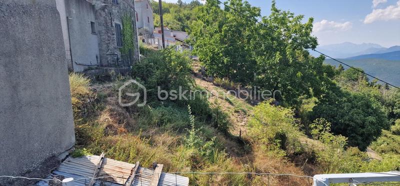 Maison de village - 87 m² - 4 pièces