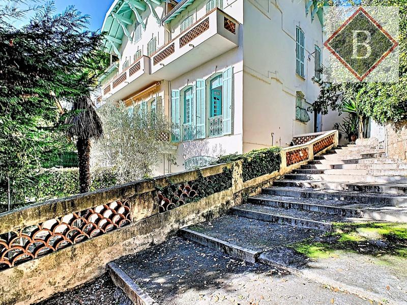 Appartement - 137 m² - 3 pièces