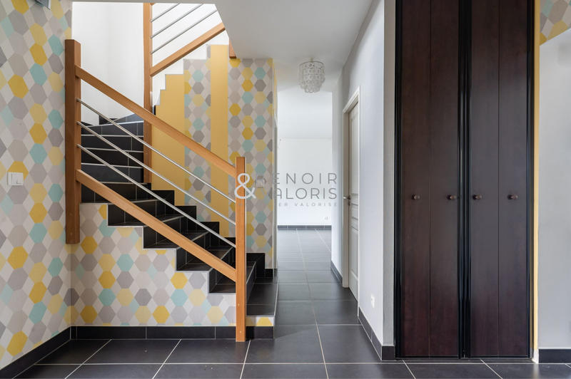 Maison - 147 m² - 6 pièces