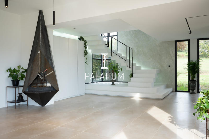 Maison contemporaine - 230 m² - 5 pièces