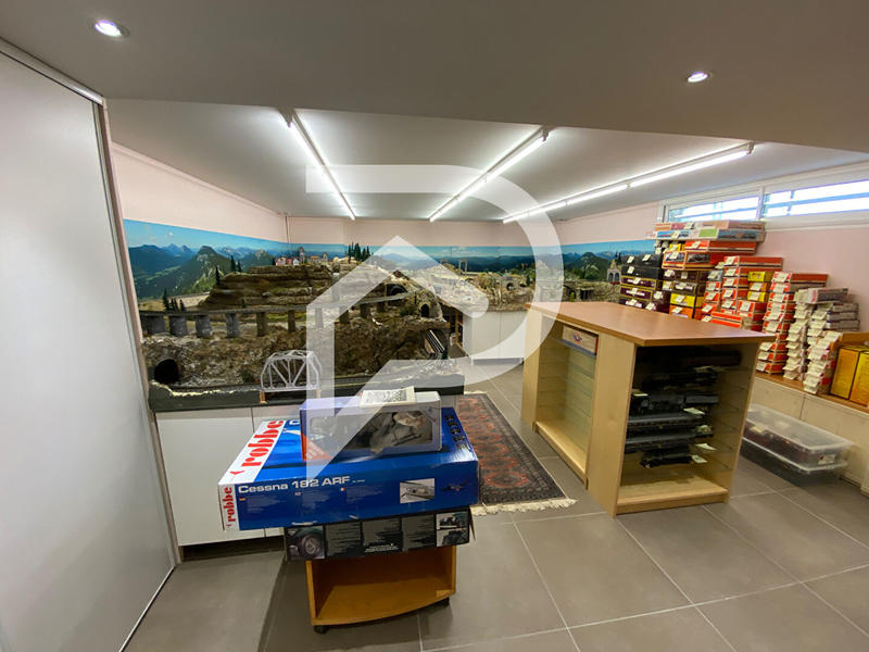 Maison - 282 m² - 7 pièces