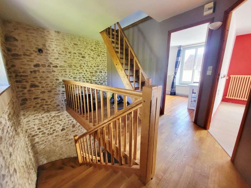 Maison en pierre - 100 m² - 5 pièces