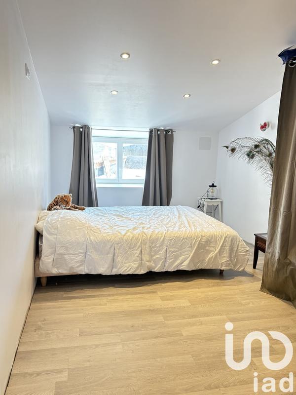 Maison - 350 m² - 11 pièces