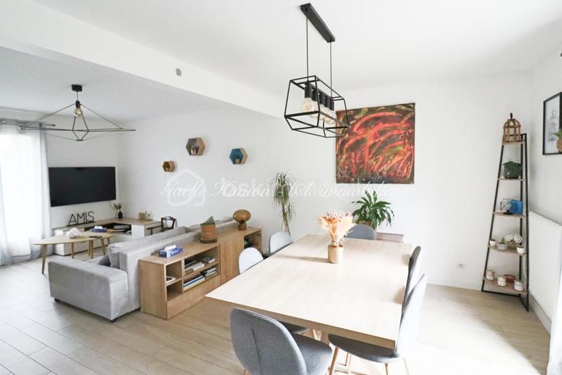 Maison - 98 m² - 6 pièces